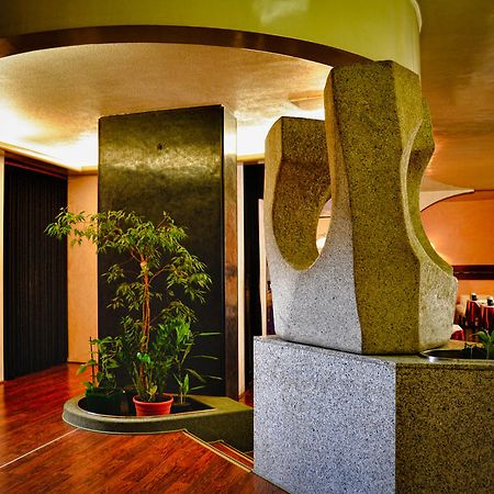 לניאגו Hotel Salieri מראה חיצוני תמונה
