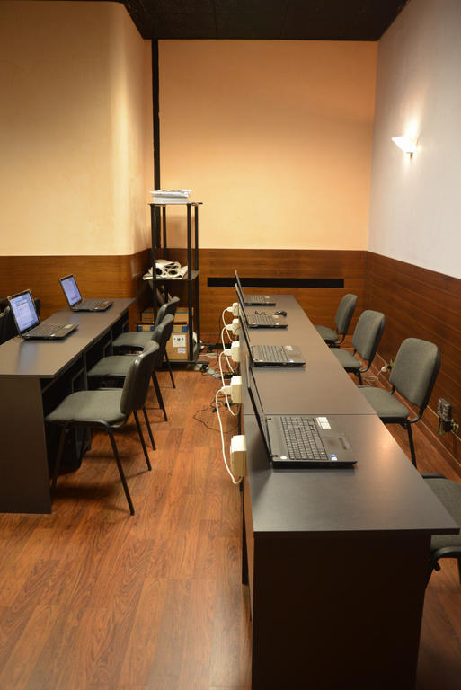 לניאגו Hotel Salieri מראה חיצוני תמונה