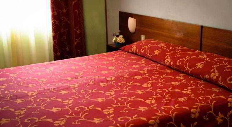 לניאגו Hotel Salieri מראה חיצוני תמונה