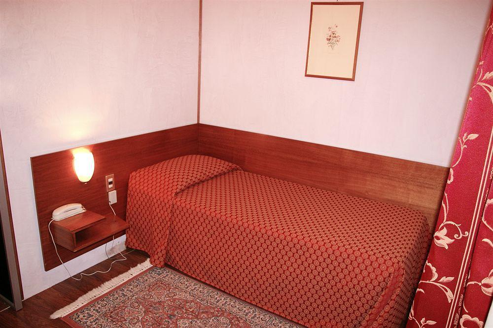 לניאגו Hotel Salieri מראה חיצוני תמונה