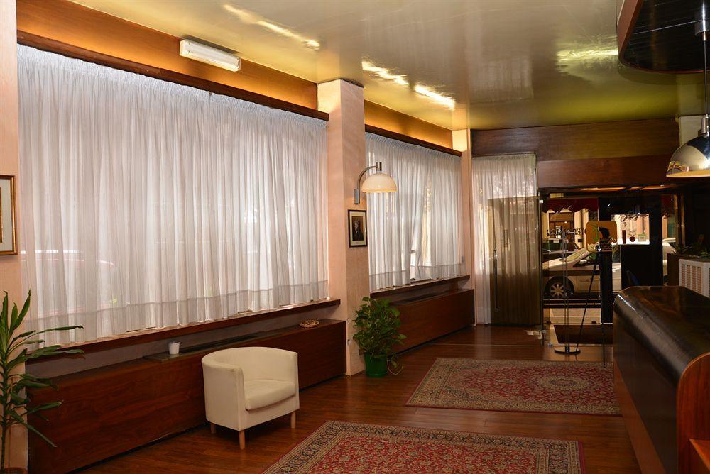 לניאגו Hotel Salieri מראה חיצוני תמונה