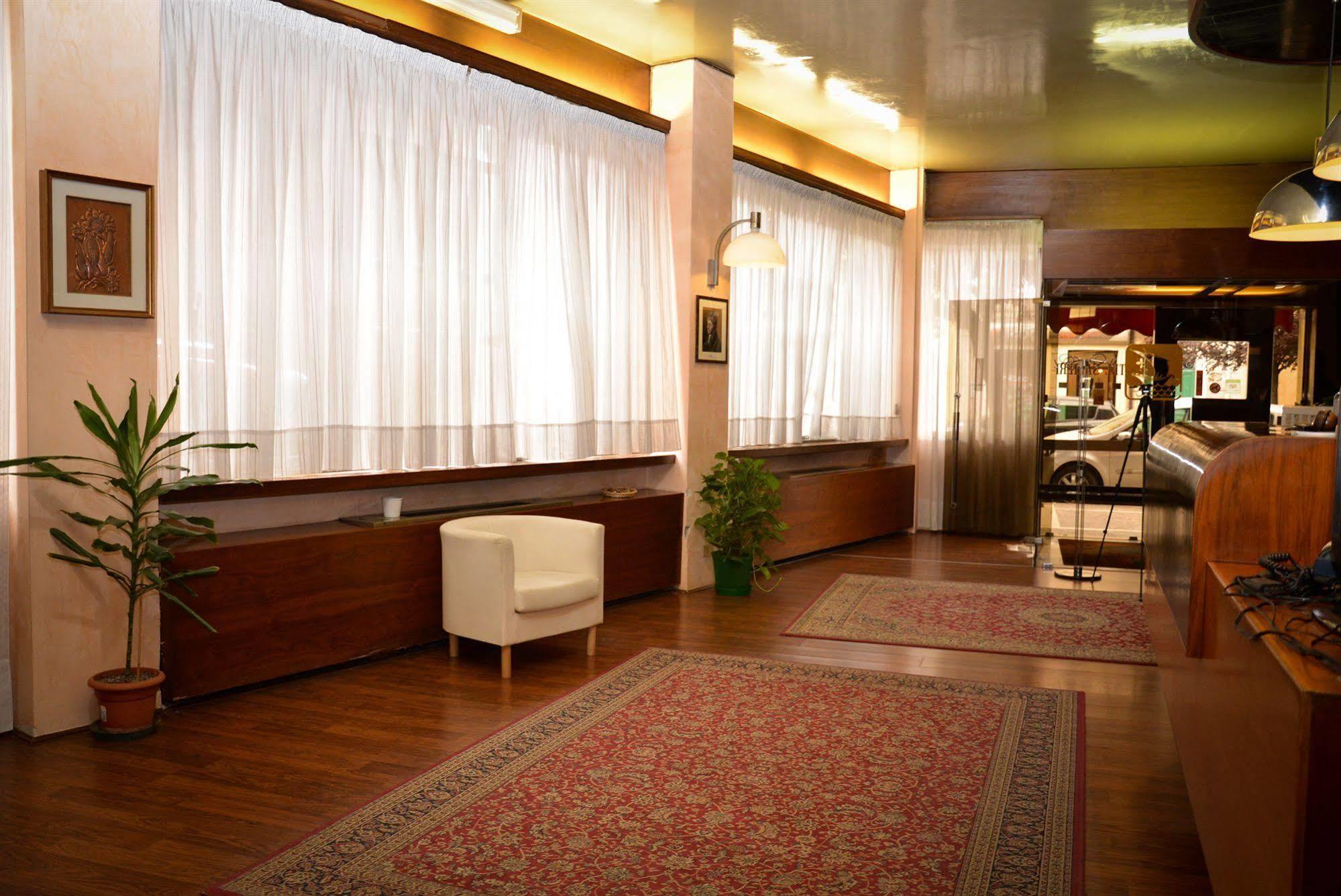 לניאגו Hotel Salieri מראה חיצוני תמונה