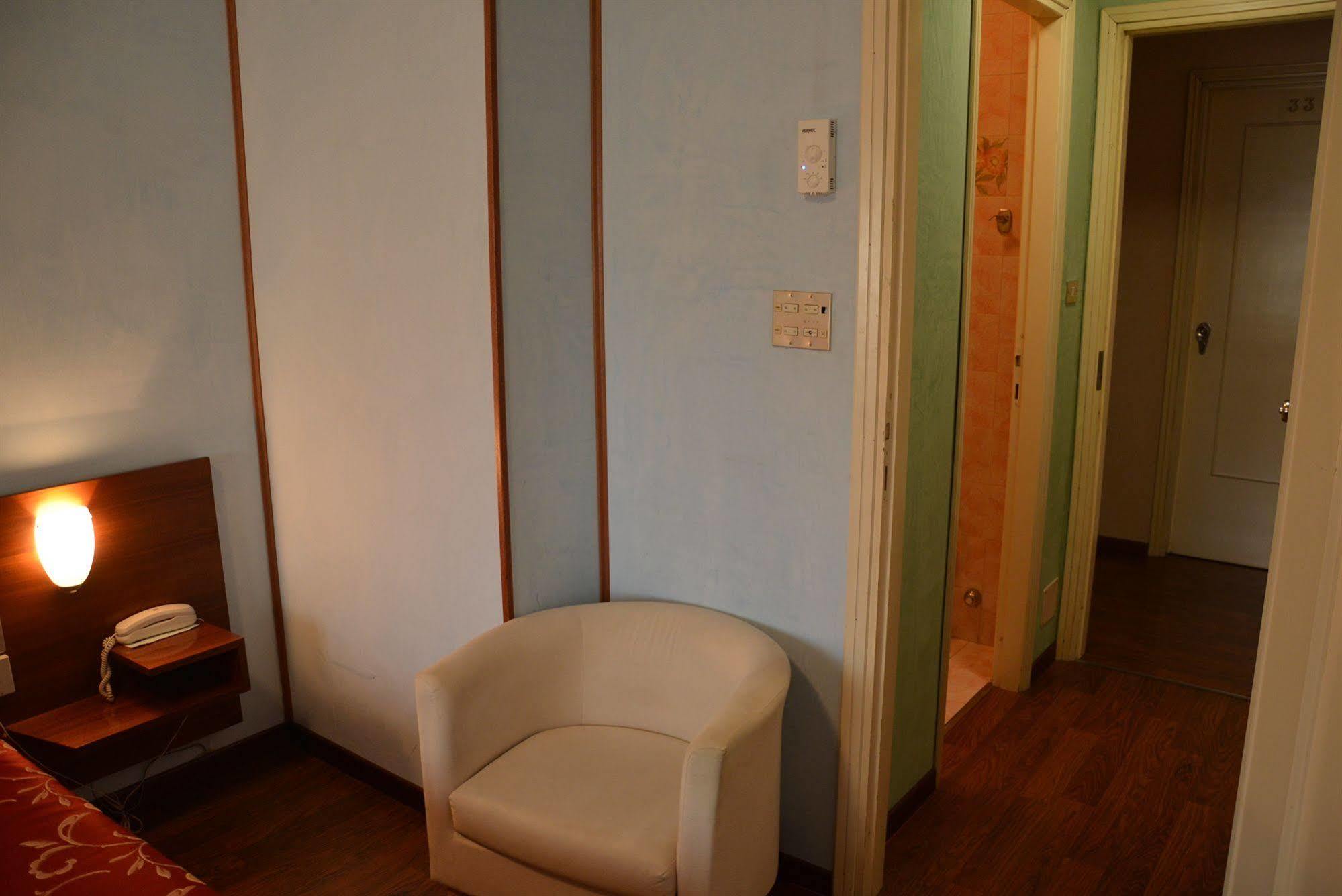 לניאגו Hotel Salieri מראה חיצוני תמונה